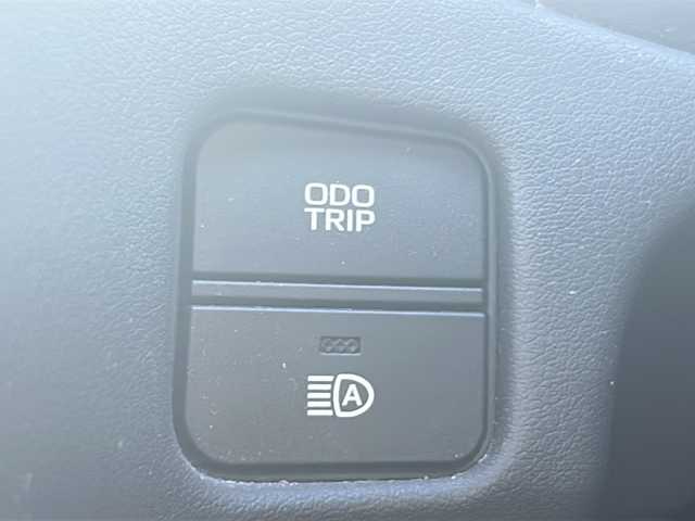 トヨタ クラウン ハイブリッド RS アドバンス 三重県 2018(平30)年 4.4万km ホワイトパールクリスタルシャイン 禁煙/純正ナビ/バックカメラ/BSM/本革シート/デジタルインナーミラー/ETC/スペアキー/前後クリアランスソナー/前方ドラレコ/ステアヒーター/シートヒーター/エアシート/パワーシート/USB給電/レーダークルーズコントロール/三眼LEDヘッドライト/電動格納ミラー