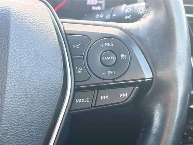 トヨタ クラウン ハイブリッド RS アドバンス 三重県 2018(平30)年 4.4万km ホワイトパールクリスタルシャイン 禁煙/純正ナビ/バックカメラ/BSM/本革シート/デジタルインナーミラー/ETC/スペアキー/前後クリアランスソナー/前方ドラレコ/ステアヒーター/シートヒーター/エアシート/パワーシート/USB給電/レーダークルーズコントロール/三眼LEDヘッドライト/電動格納ミラー