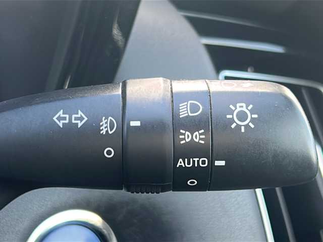 トヨタ クラウン ハイブリッド RS アドバンス 三重県 2018(平30)年 4.4万km ホワイトパールクリスタルシャイン 禁煙/純正ナビ/バックカメラ/BSM/本革シート/デジタルインナーミラー/ETC/スペアキー/前後クリアランスソナー/前方ドラレコ/ステアヒーター/シートヒーター/エアシート/パワーシート/USB給電/レーダークルーズコントロール/三眼LEDヘッドライト/電動格納ミラー