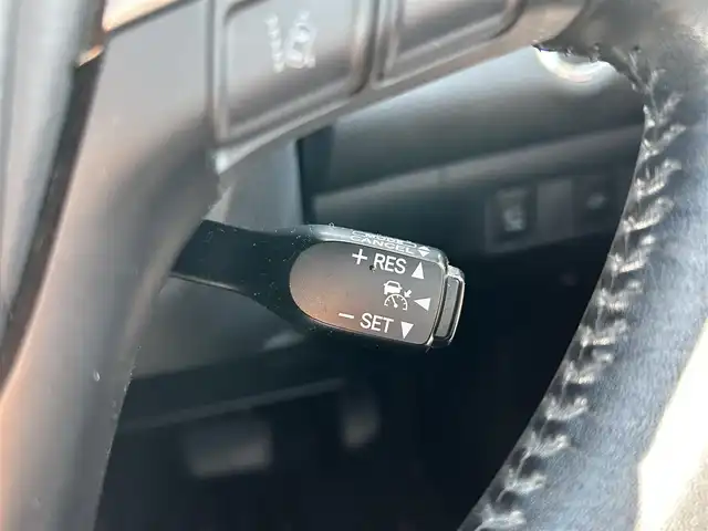 トヨタ ハリアー プレミアム アドバンスドP 岡山県 2015(平27)年 8.4万km ブラック 純正ナビ　/バックカメラ　/コーナーセンサー　/アイドリングストップ　/横滑り防止装置　/プッシュスタート　/電動リアゲート　/レザーシート　/Ｂｌｕｅｔｏｏｔｈ接続　/純正フロアマット　/１８インチ純正アルミホイール