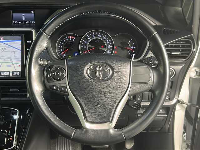 トヨタ ノア Si 広島県 2017(平29)年 8.5万km ホワイトパールクリスタルシャイン トヨタセーフティセンスC/純正10インチナビ/CD/DVD/DTV/Bluetooth/バックカメラ/両側パワースライドドア /クルーズコントロール/LEDオートライト/オートマチックハイビーム /LDA/ビルトインETC/ドライブレコーダー/ステアリングスイッチ/純正アルミホイール/純正フロアマット/スマートキー/スペアキー /プッシュスタート