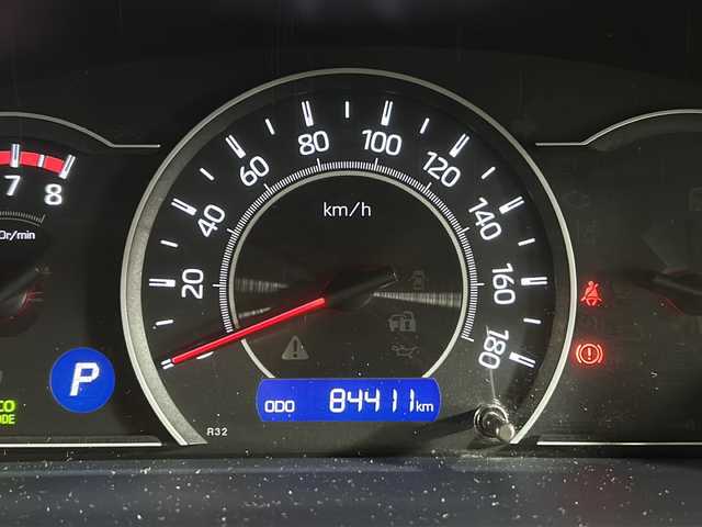 トヨタ ノア Si 広島県 2017(平29)年 8.5万km ホワイトパールクリスタルシャイン トヨタセーフティセンスC/純正10インチナビ/CD/DVD/DTV/Bluetooth/バックカメラ/両側パワースライドドア /クルーズコントロール/LEDオートライト/オートマチックハイビーム /LDA/ビルトインETC/ドライブレコーダー/ステアリングスイッチ/純正アルミホイール/純正フロアマット/スマートキー/スペアキー /プッシュスタート