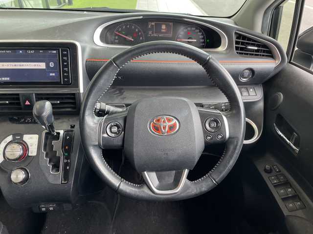 トヨタ シエンタ G クエロ 愛知県 2019(平31)年 4.8万km ブラックマイカ 純正ナビ/全方位カメラ/両側パワースライドドア/バックカメラ/コーナーセンサー/LEDヘッドライト/オートライト/ドライブレコーダー/ETC/ステアリングスイッチ/スマートキー/プッシュスタート