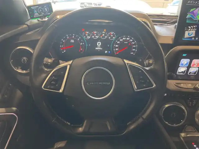 シボレー カマロ SS 熊本県 2018(平30)年 3.7万km 赤 サンルーフ/フロントスポーツバケットレザーシート/シートヒーター/シートクーラー/前席パワーシート/BOSEプレミアムサラウンドシステム/Brembo製ブレーキシステム/Rohana20インチアルミホイール/社外エアロパーツ/ダウンサス/BLITZ製GPSレーダー探知機/コンチネンタル・ExtremeContact DWS06プラス/アンビエントライト/社外ナビ/純正ディスプレイオーディオ/AppleCarPlay/androidauto/USB/Bluetooth/バックカメラ/コーナーセンサー/ヘッドアップディスプレイ/ドライブレコーダー/置くだけ充電/クルーズコントロール/ブラインドスポットモニター/パワートランク/ETC2.0/【カマロ SS レッドホット（WA687F）】