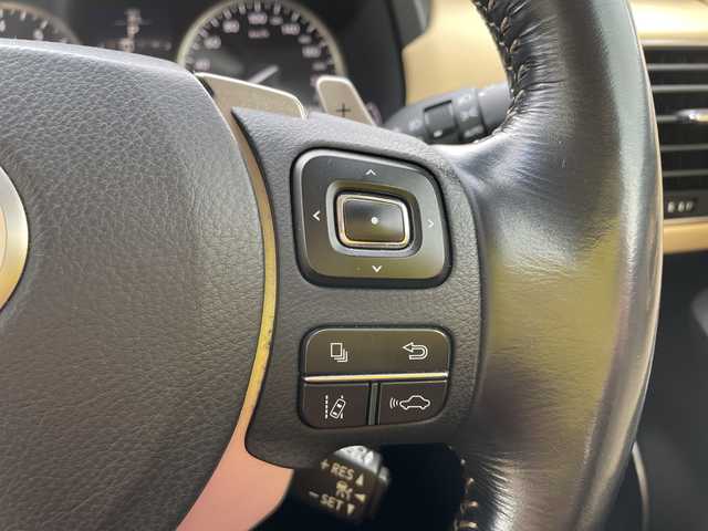 レクサス ＮＸ 200t Iパッケージ 石川県 2015(平27)年 8万km パール ４ＷＤ　純正ナビ　フルセグＴＶ　バックカメラ　革シート　シートヒーター　ハンドルヒーター　レーダーブレーキ　クルーズコントロール　ドラレコ　ＥＴＣ　純正アルミホイール　スマートキー　コーナーセンサー