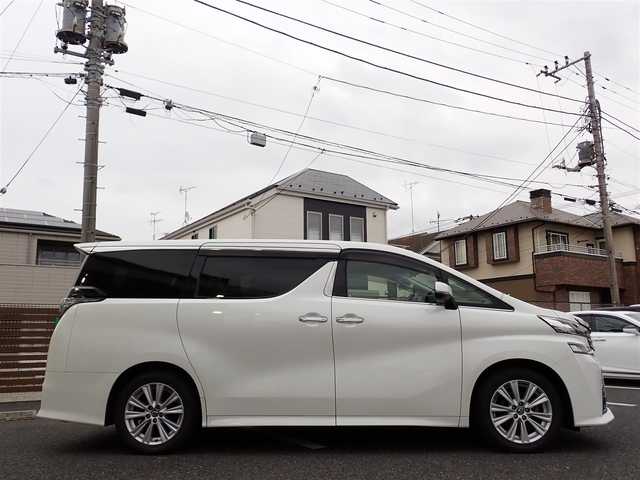 トヨタ ヴェルファイア Z Aエディション 千葉県 2015(平27)年 6.5万km ホワイトパールクリスタルシャイン ワンオーナー/純正ナビゲーション/・Bluetooth/CD/DVD/AM/FM/バックカメラ/両側パワースライドドア/ビルトインETC/クルーズコントロール/前後ドライブレコーダー/フロントビューカメラ/ステアリングスイッチ/純正18インチAW/ウィンカーミラー/電動格納ミラー/プッシュスタート/スマートキー2本/純正フロアマット/ドアバイザー/取扱説明書/保証書/ナビ取扱説明書