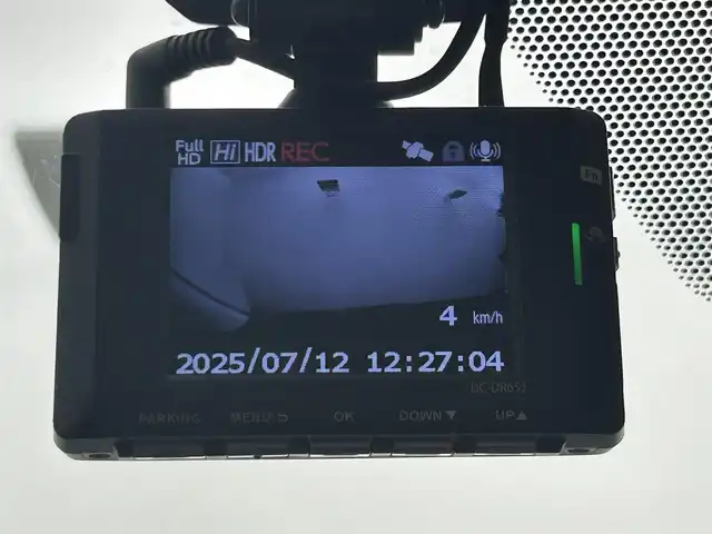 トヨタ プリウス SセーフティプラスⅡ 岡山県 2021(令3)年 6.4万km アティチュードブラックマイカ 純正SDメモリナビゲーション/(CD/DVD/SD/BT/HDMI/フルセグ)/バックモニター/ビルトインETC/社外ドライブレコーダー前後/ステアリングスイッチ/衝突軽減ブレーキ/レーダークルーズコントロール/レーンキープアシスト/オートハイビームアシスト/LEDオートヘッドライト/ブラインドスポットモニター/純正15インチAW/スマートキー