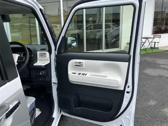 ダイハツ ムーヴ キャンバス ストライプス G 山口県 2025(令7)年 0.1千km シャイニングホワイトパール/スムーズグレーマイカメタリック 純正LEDヘッドライト/純正LEDフォグ/両側パワースライド/スマートキー/エンジンプッシュスタート/オートライト/フロントシートヒーター/スペアキー（1個）あり