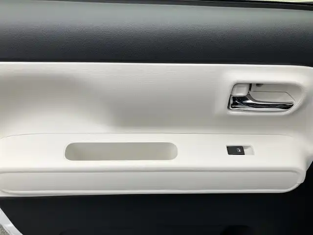 ダイハツ ムーヴ キャンバス ストライプス G 山口県 2025(令7)年 0.1千km シャイニングホワイトパール/スムーズグレーマイカメタリック 純正LEDヘッドライト/純正LEDフォグ/両側パワースライド/スマートキー/エンジンプッシュスタート/オートライト/フロントシートヒーター/スペアキー（1個）あり