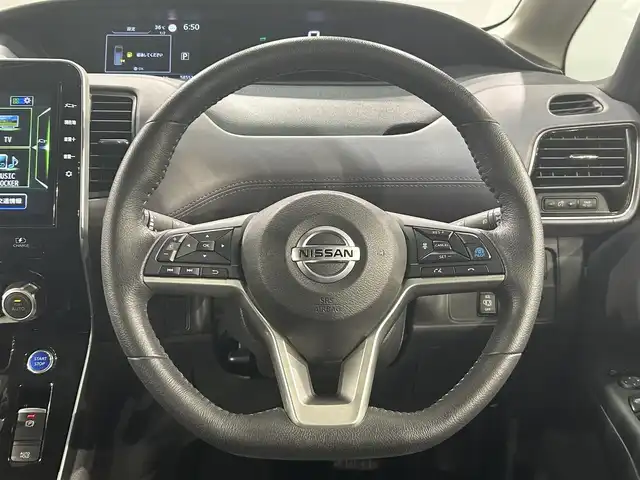 日産 セレナ e－パワー ハイウェイスター V 愛知県 2021(令3)年 5.9万km ダイヤモンドブラック 純正１０インチナビ/プロパイロット/アラウンドビューモニター/両側パワースライドドア/衝突軽減ブレーキ/車線逸脱警報/ブラインドスポットモニター/クリアランスソナー/車線逸脱警報/電動パーキングブレーキ/インテリジェントルームミラー/ドライブレコーダー/ビルトインＥＴＣ/アクセサリーソケット/純正15インチアルミホイール