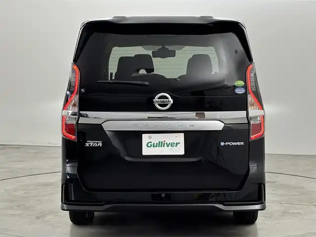 日産 セレナ e－パワー ハイウェイスター V 福岡県 2021(令3)年 5.9万km ダイヤモンドブラック 純正１０型ナビ／フルセグＴＶ　/全方位カメラ　/デジタルルームミラー　/ドラレコ　/ＥＴＣ　/プロパイロット　/コーナーセンサー　/両側電動スライドドア　/エマージェンシーブレーキ　/レーンキープ　/ブラインドスポットモニター　/Ｗエアコン　/純正１５インチアルミホイール　/LEDヘッドライト