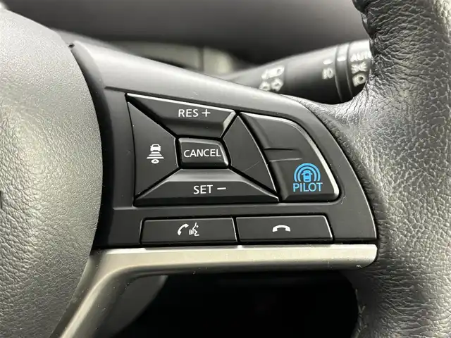 日産 セレナ e－パワー ハイウェイスター V 福岡県 2021(令3)年 5.9万km ダイヤモンドブラック 純正１０型ナビ／フルセグＴＶ　/全方位カメラ　/デジタルルームミラー　/ドラレコ　/ＥＴＣ　/プロパイロット　/コーナーセンサー　/両側電動スライドドア　/エマージェンシーブレーキ　/レーンキープ　/ブラインドスポットモニター　/Ｗエアコン　/純正１５インチアルミホイール　/LEDヘッドライト