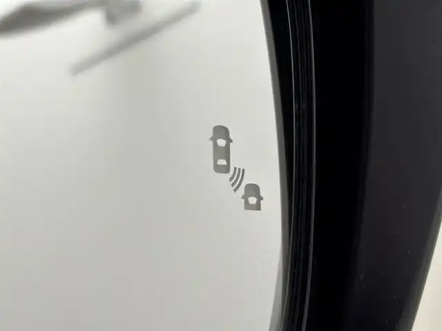 日産 セレナ e－パワー ハイウェイスター V 福岡県 2021(令3)年 5.9万km ダイヤモンドブラック 純正１０型ナビ／フルセグＴＶ　/全方位カメラ　/デジタルルームミラー　/ドラレコ　/ＥＴＣ　/プロパイロット　/コーナーセンサー　/両側電動スライドドア　/エマージェンシーブレーキ　/レーンキープ　/ブラインドスポットモニター　/Ｗエアコン　/純正１５インチアルミホイール　/LEDヘッドライト