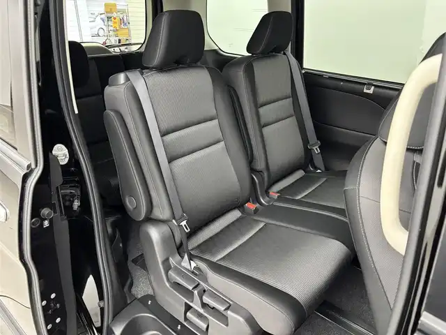 日産 セレナ e－パワー ハイウェイスター V 福岡県 2021(令3)年 5.9万km ダイヤモンドブラック 純正１０型ナビ／フルセグＴＶ　/全方位カメラ　/デジタルルームミラー　/ドラレコ　/ＥＴＣ　/プロパイロット　/コーナーセンサー　/両側電動スライドドア　/エマージェンシーブレーキ　/レーンキープ　/ブラインドスポットモニター　/Ｗエアコン　/純正１５インチアルミホイール　/LEDヘッドライト