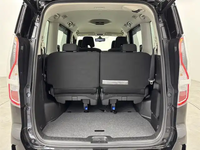 日産 セレナ e－パワー ハイウェイスター V 福岡県 2021(令3)年 5.9万km ダイヤモンドブラック 純正１０型ナビ／フルセグＴＶ　/全方位カメラ　/デジタルルームミラー　/ドラレコ　/ＥＴＣ　/プロパイロット　/コーナーセンサー　/両側電動スライドドア　/エマージェンシーブレーキ　/レーンキープ　/ブラインドスポットモニター　/Ｗエアコン　/純正１５インチアルミホイール　/LEDヘッドライト