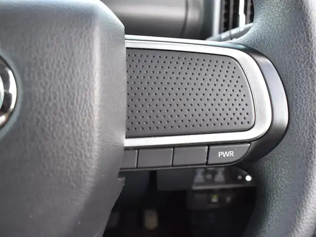 ダイハツ タント カスタム X 福岡県 2023(令5)年 0.8万km ブラックマイカメタリック 　タント　カスタムX　/純正ディスプレイオーディオ/　　フルセグTV/B・T　　/バックカメラ/両側パワースライドドア/前席シートヒーター/クリアランスソナー/LEDヘッドライト/純正14インチアルミホイール/ETC/保証書あり/取扱説明書あり/スペアキーあり