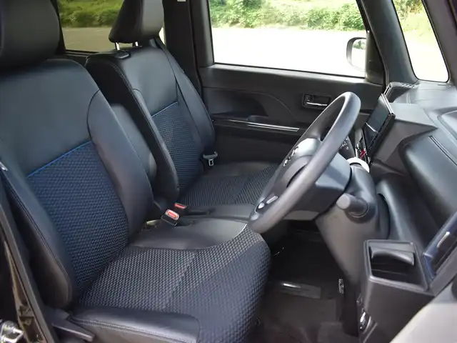 ダイハツ タント カスタム X 福岡県 2023(令5)年 0.8万km ブラックマイカメタリック 　タント　カスタムX　/純正ディスプレイオーディオ/　　フルセグTV/B・T　　/バックカメラ/両側パワースライドドア/前席シートヒーター/クリアランスソナー/LEDヘッドライト/純正14インチアルミホイール/ETC/保証書あり/取扱説明書あり/スペアキーあり