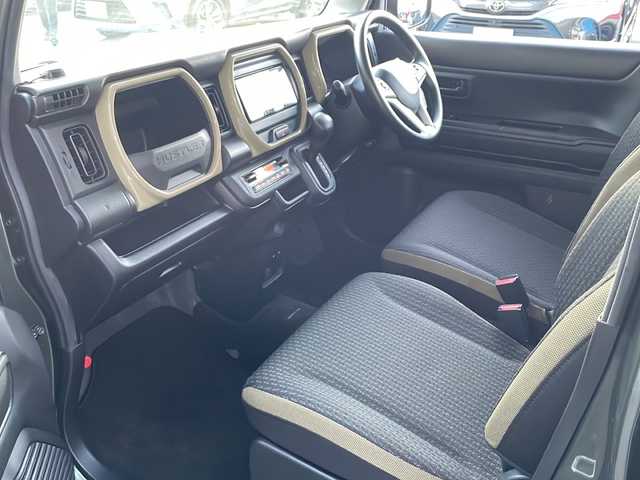 スズキ ハスラー HYBRID G 広島県 2025(令7)年 1.7万km クールカーキPM 禁煙/デュアルカメラブレーキサポート/社外ナビ/バックカメラ/フルセグTV/Bluetooth/シートヒーター/LEDオートライト/コーナーセンサー（リア）/レーダークルーズコントロール/レーンキープ/ドライブレコーダー/ETC/純正フロアマット/ステアリングスイッチ/アイドリングストップ