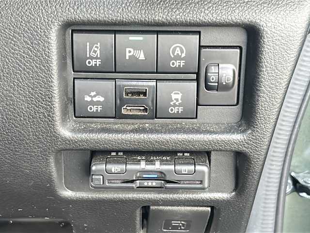 スズキ ハスラー HYBRID G 広島県 2025(令7)年 1.7万km クールカーキPM 禁煙/デュアルカメラブレーキサポート/社外ナビ/バックカメラ/フルセグTV/Bluetooth/シートヒーター/LEDオートライト/コーナーセンサー（リア）/レーダークルーズコントロール/レーンキープ/ドライブレコーダー/ETC/純正フロアマット/ステアリングスイッチ/アイドリングストップ