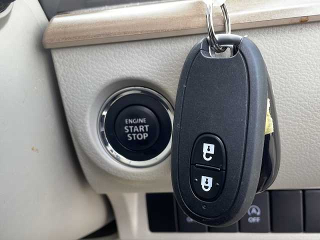 スズキ ラパン X 新潟県 2016(平28)年 9.1万km アーバンブラウンパールメタリック 4WD/社外メモリナビ(AVIC-RZ33)/(AM/FM/CD/DVD/SD)/ワンセグTV/レーダーブレーキサポート/横滑り防止装置/D/N席シートヒーター/ETC/革巻きステアリング/純正HIDヘッドライト/オートライト/プッシュスタート/スマートキー/スペアキー×1/取扱説明書/保証書