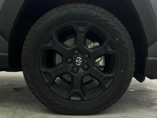 トヨタ ＲＡＶ４ アドベンチャー オフロードPKGⅡ 埼玉県 2023(令5)年 3万km グレーメタリック 純正10.5型DA  BSM 液晶ミラー Bカメラ　パワーバックドア　ハーフレザー　ETC2.0　セーフティセンス　フルセグ　純正17AW　LEDヘッドライト　ルーフレール　F席快適温熱シート　　純正フロアマット　ハンドルヒーター