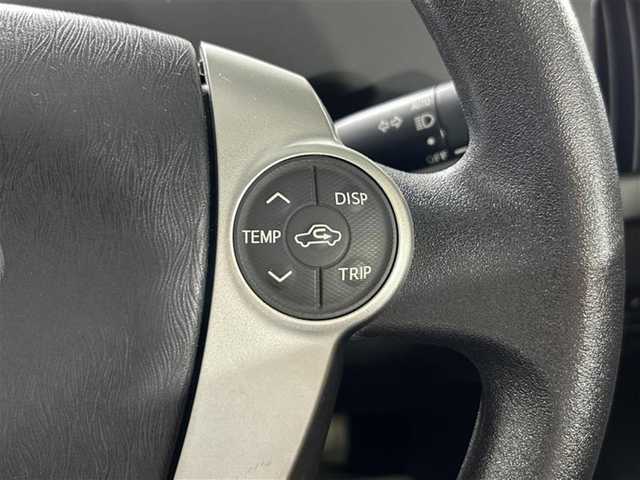 トヨタ プリウス S 茨城県 2014(平26)年 7.2万km ホワイトパールクリスタルシャイン (株)IDOMが運営する【じしゃロン水戸店】の自社ローン専用車両になりますこちらは現金またはオートローンご利用時の価格です。自社ローンご希望の方は別途その旨お申付け下さい/プッシュスタート/スマートキー×２/メモリーナビ/ワンセグTV/バックカメラ/ステアリングスイッチ/ビルトインETC/コーナーポール/電動格納ミラー/フロアマット/HIDヘッドライト