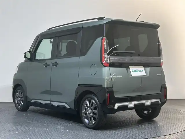 三菱 デリカミニ G プレミアム 愛媛県 2023(令5)年 0.7万km 緑 純正9インチナビ/(Bluetooth/CD/DVD/フルセグ)/全周囲カメラ/マイパイロット/デジタルルームミラー/衝突被害軽減ブレーキ/レーンキープアシスト/前後コーナーセンサー/ダウンヒルアシストコントロール/D/Nシートヒーター/ステアリングヒーター/両側電動スライドドア/ルーフレール/サイドサンシェード/リアサーキュレーター/LEDヘッドライト/オートマチックハイビーム/オートライト/ヘッドライトレベライザー/スペアキー/保証書/取扱説明書