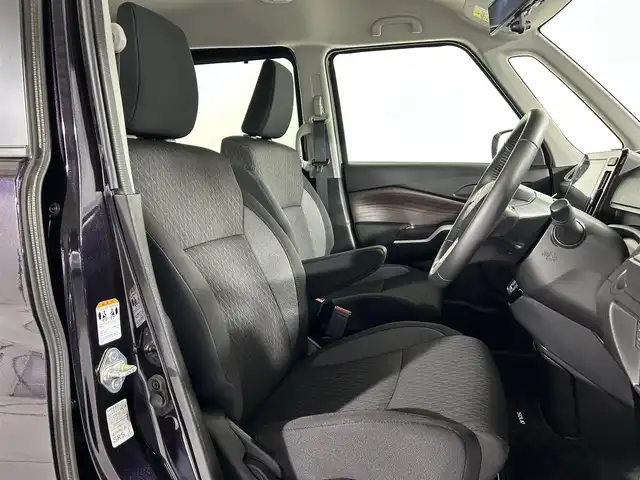 スズキ ソリオ バンディット HV MV 佐賀県 2022(令4)年 2.8万km グリッターバイオレットパール 純正9インチナビ/フルセグTV/Bluetooth/CD/DVD/全方位モニター/ヘッドアップディスプレイ/両側パワースライドドア/前方・後方ドライブレコーダー/レーダークルーズコントロール/衝突被害軽減システム/車線逸脱警報/運転席・助手席シートヒーター/ステアリングリモコン/純正フロアマット/純正15インチアルミホイール