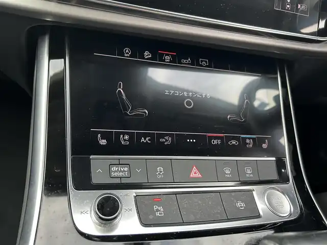 アウディ Ｑ８ 55TFSIクワトロ デビューPKG ラグジュアリ 長野県 2019(令1)年 7.5万km 白 ・純正ナビ　/・パノラマビューモニター　/・パノラマサンルーフ/・シートヒーター／シートクーラー　/・レザーシート/・アダプティブクルーズコントロール/・スマートキー/・電動リアゲート/・純正２０インチアルミホイール/・純正フロアマット/・ダウンヒルアシストコントロール