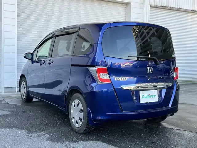 ホンダ フリード G ジャストセレクション 高知県 2014(平26)年 12.1万km コバルトブルーパール 純正メモリナビ/Bluetooth接続/ETC/バックカメラ/フルセグテレビ/純正フロアマット/両側パワースライドドア/スマートキー/横滑り防止装置/盗難防止装置/オートライト/運転席＋助手席エアバッグ/AM/FM/AAC