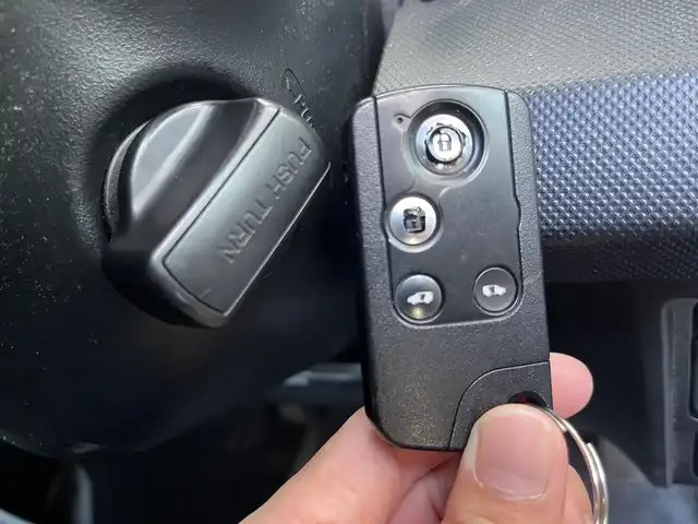 ホンダ フリード G ジャストセレクション 高知県 2014(平26)年 12.1万km コバルトブルーパール 純正メモリナビ/Bluetooth接続/ETC/バックカメラ/フルセグテレビ/純正フロアマット/両側パワースライドドア/スマートキー/横滑り防止装置/盗難防止装置/オートライト/運転席＋助手席エアバッグ/AM/FM/AAC