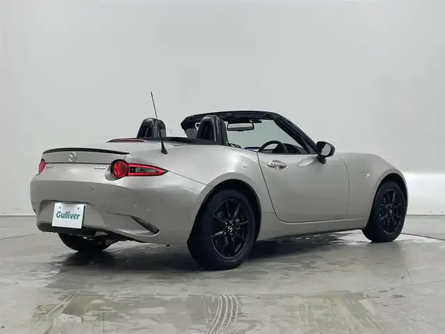 マツダ ロードスター S レザーパッケージ 埼玉県 2022(令4)年 2.2万km プラチナクォーツメタリック ワンオーナー/純正メモリーナビ(DVD/CD/AM/FM/BT/USB/AUX)/フルセグTV/スマートシティーブレーキサポート/レーンキープアシスト/BSMブラインドスポットミラー/車線逸脱警報/交通標識認識/パーキングセンサー/クルーズコントロール/ピアノ調＆アルカンターラコンビ内張/黒レザーシート/シートヒーター/BOSEサウンドシステム/前方ドライブレコーダー/横滑り防止装置/純正フロアマット/ビルトインETC