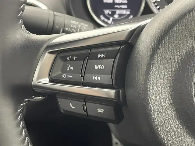 マツダ ロードスター S レザーパッケージ 埼玉県 2022(令4)年 2.2万km プラチナクォーツメタリック ワンオーナー/純正メモリーナビ(DVD/CD/AM/FM/BT/USB/AUX)/フルセグTV/スマートシティーブレーキサポート/レーンキープアシスト/BSMブラインドスポットミラー/車線逸脱警報/交通標識認識/パーキングセンサー/クルーズコントロール/ピアノ調＆アルカンターラコンビ内張/黒レザーシート/シートヒーター/BOSEサウンドシステム/前方ドライブレコーダー/横滑り防止装置/純正フロアマット/ビルトインETC