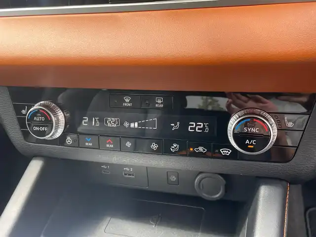 三菱 アウトランダー ＰＨＥＶ P 島根県 2021(令3)年 2.4万km レッドダイヤモンド 4WD/純正12型メモリナビ/フルセグＴＶ/BT/アラウンドビューモニター/（全周囲・前方・後方・サイド）/マイパイロット　/・レーダークルーズコントロール　/・レーンキープアシスト/・衝突軽減システム　/・前後コーナーセンサー/BOSEスピーカー/ハーフレザーシート　/全席シートヒーター/前席パワーシート/ハンドルヒーター/パワーバックドア/ETC/純正LEDライト/純正20インチアルミホイール/充電ケーブルあり