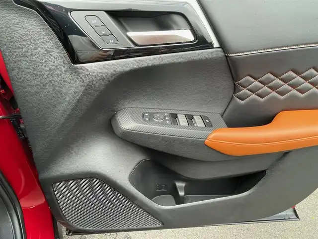 三菱 アウトランダー ＰＨＥＶ P 島根県 2021(令3)年 2.4万km レッドダイヤモンド 4WD/純正12型メモリナビ/フルセグＴＶ/BT/アラウンドビューモニター/（全周囲・前方・後方・サイド）/マイパイロット　/・レーダークルーズコントロール　/・レーンキープアシスト/・衝突軽減システム　/・前後コーナーセンサー/BOSEスピーカー/ハーフレザーシート　/全席シートヒーター/前席パワーシート/ハンドルヒーター/パワーバックドア/ETC/純正LEDライト/純正20インチアルミホイール/充電ケーブルあり