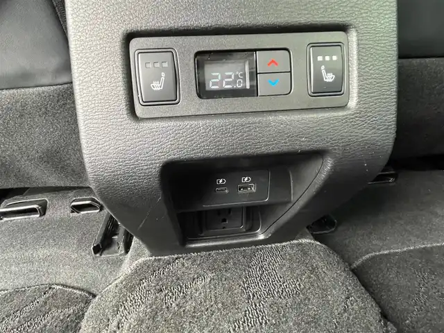 三菱 アウトランダー ＰＨＥＶ P 島根県 2021(令3)年 2.4万km レッドダイヤモンド 4WD/純正12型メモリナビ/フルセグＴＶ/BT/アラウンドビューモニター/（全周囲・前方・後方・サイド）/マイパイロット　/・レーダークルーズコントロール　/・レーンキープアシスト/・衝突軽減システム　/・前後コーナーセンサー/BOSEスピーカー/ハーフレザーシート　/全席シートヒーター/前席パワーシート/ハンドルヒーター/パワーバックドア/ETC/純正LEDライト/純正20インチアルミホイール/充電ケーブルあり