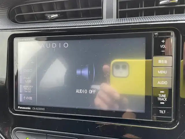 トヨタ アクア S 石川県 2019(令1)年 9.9万km スーパーレッドⅤ 社外メモリーナビ/CD/DVD/フルセグTV/バックカメラ/LEDヘッドライト/ETC/スマートキー/プッシュスタート/電動ミラー/トヨタセーフティセンス/オートライト/オートエアコン/社外アルミホイール