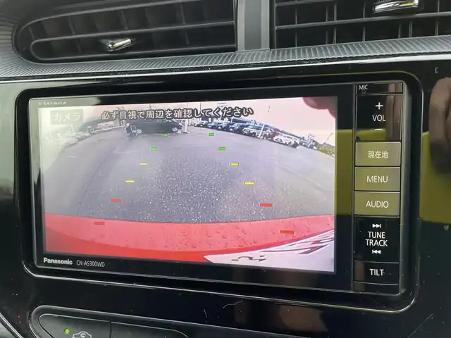 トヨタ アクア S 石川県 2019(令1)年 9.9万km スーパーレッドⅤ 社外メモリーナビ/CD/DVD/フルセグTV/バックカメラ/LEDヘッドライト/ETC/スマートキー/プッシュスタート/電動ミラー/トヨタセーフティセンス/オートライト/オートエアコン/社外アルミホイール