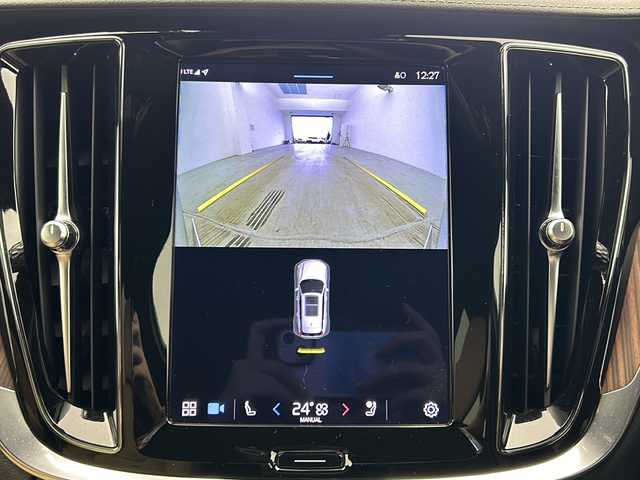 ボルボ Ｖ６０ アルティメット B4 宮城県 2022(令4)年 1.6万km ゴールド 純正ナビ/全方位カメラ/ETC/前後ドライブレコーダー/マッサージ機能/レーダークルーズコントロール/レザーシート/パワーシート/シートメモリー/シートヒーター/エアシート/ステアリングヒーター/置くだけ充電/プッシュスタート/スマートキー/オートライト/オートマチックハイビーム/LEDヘッドライト/フォグランプ/純正18インチアルミホイール