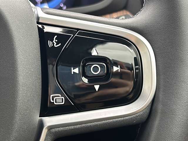 ボルボ Ｖ６０ アルティメット B4 宮城県 2022(令4)年 1.6万km ゴールド 純正ナビ/全方位カメラ/ETC/前後ドライブレコーダー/マッサージ機能/レーダークルーズコントロール/レザーシート/パワーシート/シートメモリー/シートヒーター/エアシート/ステアリングヒーター/置くだけ充電/プッシュスタート/スマートキー/オートライト/オートマチックハイビーム/LEDヘッドライト/フォグランプ/純正18インチアルミホイール
