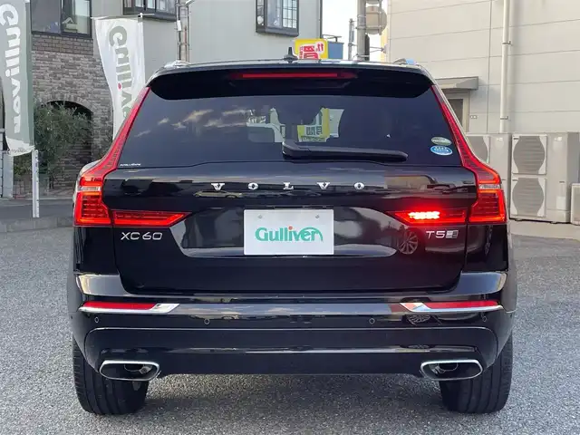 ボルボ ＸＣ６０ T5 AWD インスクリプション 兵庫県 2018(平30)年 3.1万km 黒 /ワンオーナー//ブラウンレザーシート//全席ヒーター/前席クーラー/電動/メモリ付//ステアリングヒーター//ハーマンカードンオーディオ//純正ナビ//地デジ/DVD/BT/USB//360度カメラ//ステアリングリモコン//パワーバックドア//ETC//ドライブレコーダー前後//パワーバックドア//純正19インチAW//ヘッドアップディスプレイ//オートLEDヘッドランプ//235/60R18インチスタッドレスタイヤ装着積込/【安全機能】//City Safety//パークアシスト//アクティブベンディングライト//レーンキーピングエイド//BLIS//ロードサインインフォメーション//クロストラフィックアラート//車間警告//衝突回避アシスト//アダプティブクルーズコントロール//ハイビームアシスト//R1/2/3/4/5年ボルボカーズ点検記録簿
