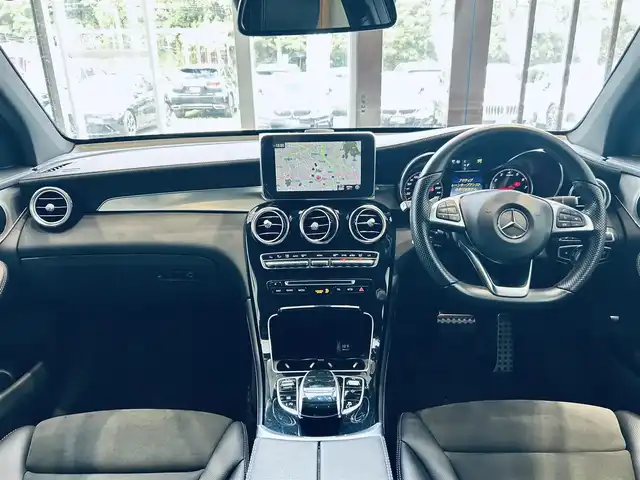 メルセデス・ベンツ ＧＬＣ２００ スポーツ 大阪府 2017(平29)年 3万km イリジウムシルバー レーダーセーフティP/ワンオーナー/ハーフレザー/メモリ付きパワーシート/シートヒーター/ACC/純正ナビ/TV/360度カメラ/純正19インチAW/LEDヘッドライト/電動リアゲート/ブラインドスポット/クリアランスソナー/ルーフレール/ETC/パドルシフト