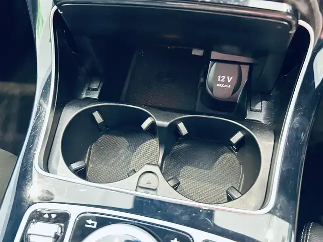 メルセデス・ベンツ ＧＬＣ２００ スポーツ 大阪府 2017(平29)年 3万km イリジウムシルバー レーダーセーフティP/ワンオーナー/ハーフレザー/メモリ付きパワーシート/シートヒーター/ACC/純正ナビ/TV/360度カメラ/純正19インチAW/LEDヘッドライト/電動リアゲート/ブラインドスポット/クリアランスソナー/ルーフレール/ETC/パドルシフト