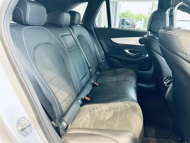 メルセデス・ベンツ ＧＬＣ２００ スポーツ 大阪府 2017(平29)年 3万km イリジウムシルバー レーダーセーフティP/ワンオーナー/ハーフレザー/メモリ付きパワーシート/シートヒーター/ACC/純正ナビ/TV/360度カメラ/純正19インチAW/LEDヘッドライト/電動リアゲート/ブラインドスポット/クリアランスソナー/ルーフレール/ETC/パドルシフト