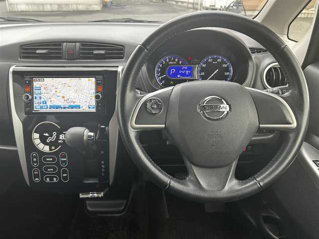 日産 デイズ ハイウェイスターG 福島県 2014(平26)年 4.3万km ブラック 純正メモリナビゲーション/【フルセグTV/CD/DVD/Bluetooth】/アラウンドビューモニター/HIDヘッドライト/・オートライト/・フォグランプ/スマートキー/・プッシュスタート/ETC/ドアバイザー/フロアマット/純正15インチアルミホイール/アイドリングストップ/取扱説明書/保証書