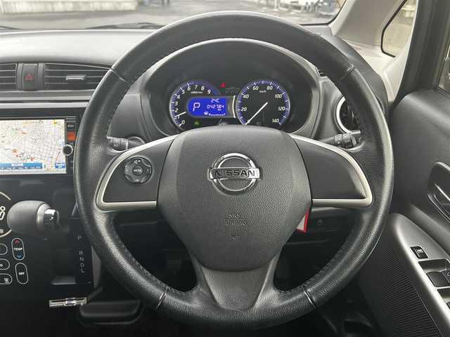 日産 デイズ ハイウェイスターG 福島県 2014(平26)年 4.3万km ブラック 純正メモリナビゲーション/【フルセグTV/CD/DVD/Bluetooth】/アラウンドビューモニター/HIDヘッドライト/・オートライト/・フォグランプ/スマートキー/・プッシュスタート/ETC/ドアバイザー/フロアマット/純正15インチアルミホイール/アイドリングストップ/取扱説明書/保証書