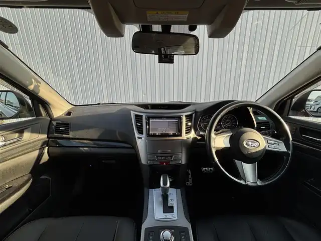 スバル レガシィ ツーリングワゴン 2．5iアイサイト Sパッケージ 滋賀県 2011(平23)年 14万km カメリアレッドパール 社外メモリナビ/(フルセグTV CD DVD Bluetooth)/スバルアイサイト/・クルーズコントロール/・衝突軽減ブレーキ/・車線逸脱警報/バックカメラ/レザーシート/シートヒーター/前席パワーシート/革巻きステアリング/ステアリングリモコン/パドルシフト/ドライブレコーダー/ETC/プッシュスタート/スマートキー×２/電動格納ミラー/ウインカーミラー/ドアバイザー/HIDオートヘッドライト