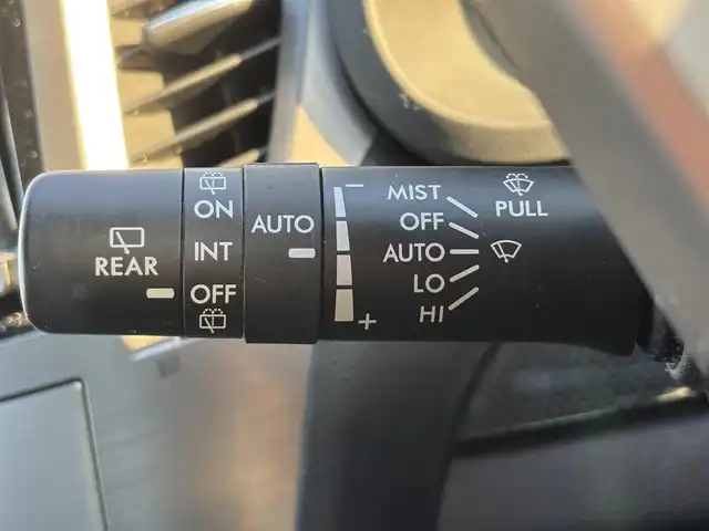 スバル レガシィ ツーリングワゴン 2．5iアイサイト Sパッケージ 滋賀県 2011(平23)年 14万km カメリアレッドパール 社外メモリナビ/(フルセグTV CD DVD Bluetooth)/スバルアイサイト/・クルーズコントロール/・衝突軽減ブレーキ/・車線逸脱警報/バックカメラ/レザーシート/シートヒーター/前席パワーシート/革巻きステアリング/ステアリングリモコン/パドルシフト/ドライブレコーダー/ETC/プッシュスタート/スマートキー×２/電動格納ミラー/ウインカーミラー/ドアバイザー/HIDオートヘッドライト