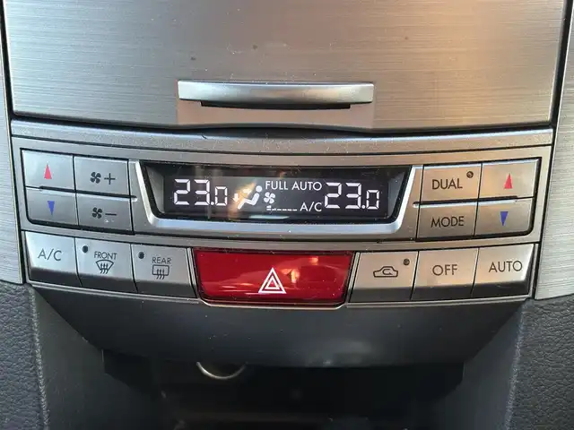 スバル レガシィ ツーリングワゴン 2．5iアイサイト Sパッケージ 滋賀県 2011(平23)年 14万km カメリアレッドパール 社外メモリナビ/(フルセグTV CD DVD Bluetooth)/スバルアイサイト/・クルーズコントロール/・衝突軽減ブレーキ/・車線逸脱警報/バックカメラ/レザーシート/シートヒーター/前席パワーシート/革巻きステアリング/ステアリングリモコン/パドルシフト/ドライブレコーダー/ETC/プッシュスタート/スマートキー×２/電動格納ミラー/ウインカーミラー/ドアバイザー/HIDオートヘッドライト