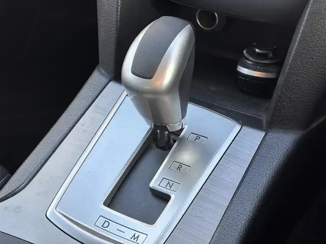 スバル レガシィ ツーリングワゴン 2．5iアイサイト Sパッケージ 滋賀県 2011(平23)年 14万km カメリアレッドパール 社外メモリナビ/(フルセグTV CD DVD Bluetooth)/スバルアイサイト/・クルーズコントロール/・衝突軽減ブレーキ/・車線逸脱警報/バックカメラ/レザーシート/シートヒーター/前席パワーシート/革巻きステアリング/ステアリングリモコン/パドルシフト/ドライブレコーダー/ETC/プッシュスタート/スマートキー×２/電動格納ミラー/ウインカーミラー/ドアバイザー/HIDオートヘッドライト